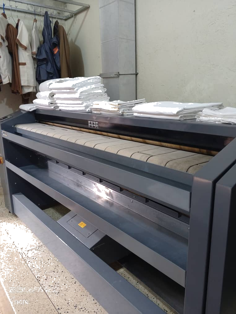 cleanpluslaundry laundry service, 